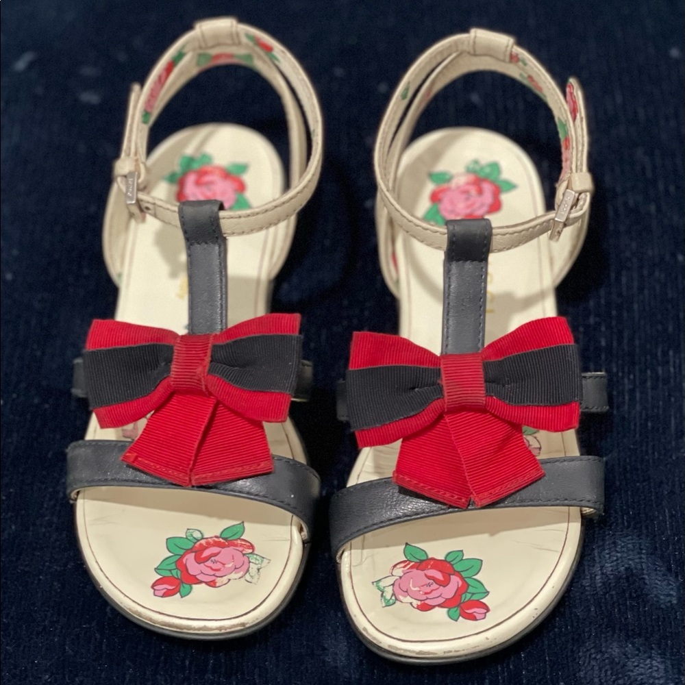 GUCCI KIDS SANDALS SIZE 26/ 9.5